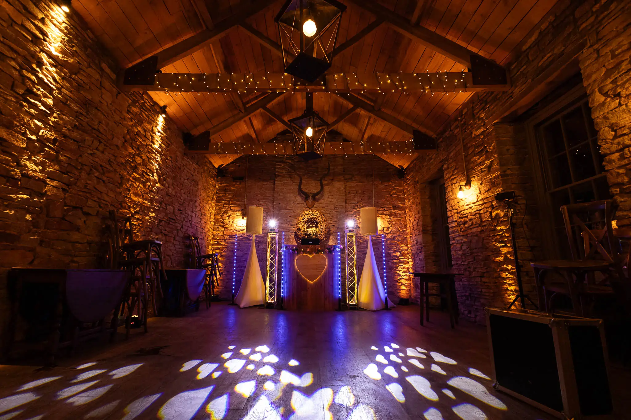 White Horse Barn - Rustic